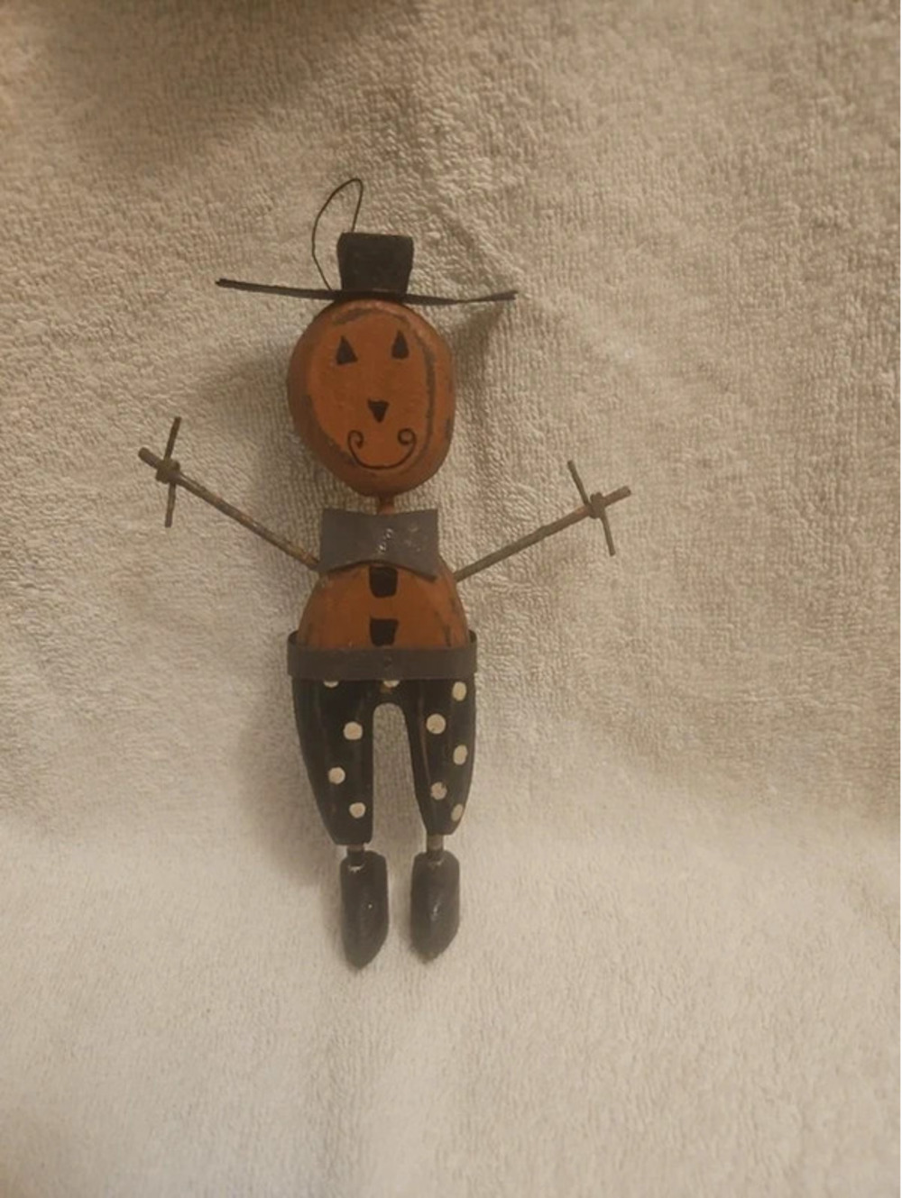 Vintage Primitive Halloween Pumpkin Man Folk Art Ornament Wire Arms 6" x 4"